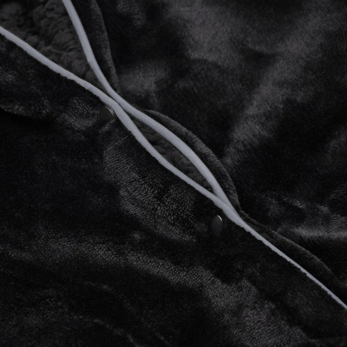 The Soft Fleece Gaming Blanket for Console Gamers