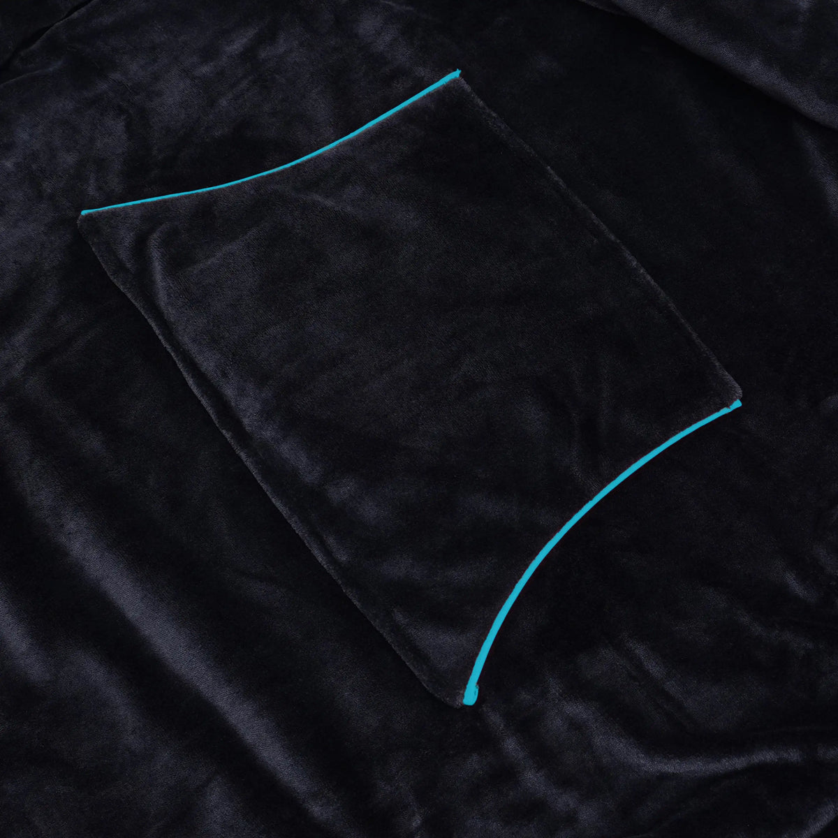 The Soft Fleece Gaming Blanket for Console Gamers