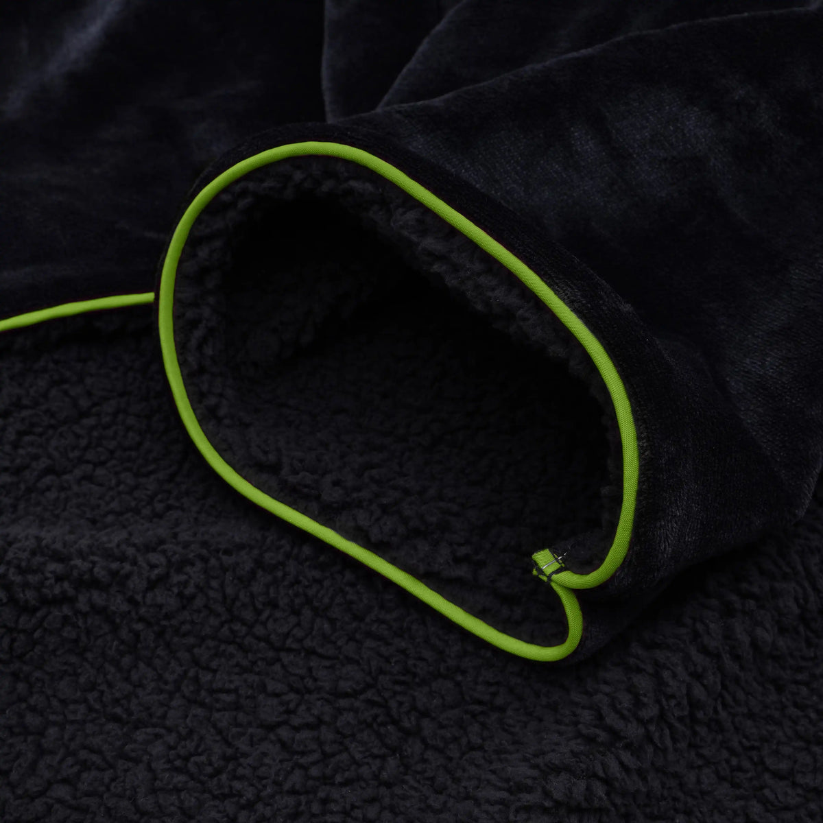 The Soft Fleece Gaming Blanket for Console Gamers